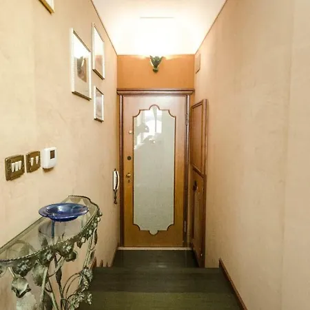 Chic House