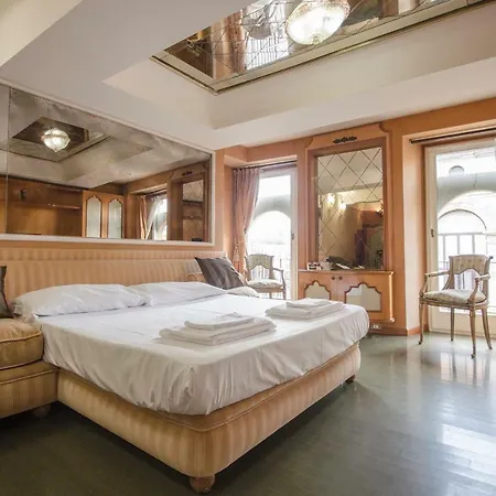 Apartment Chic House *