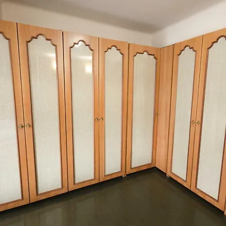 アパート Chic House